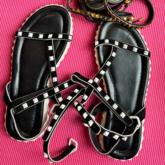 Valentino Black and White Studded Sandals size 40 - Picture 1 of 2